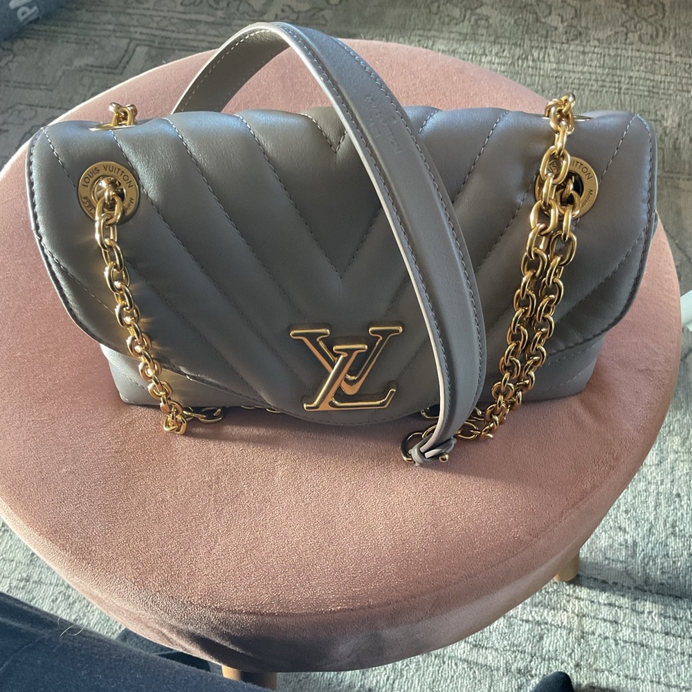 Louis Vuitton Calfskin LV New Wave Chain Bag Turtledove